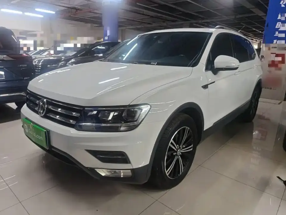 Volkswagen Tiguan L Facelift 330TSI Auto 2WD Panorama Comfort China VI 2020