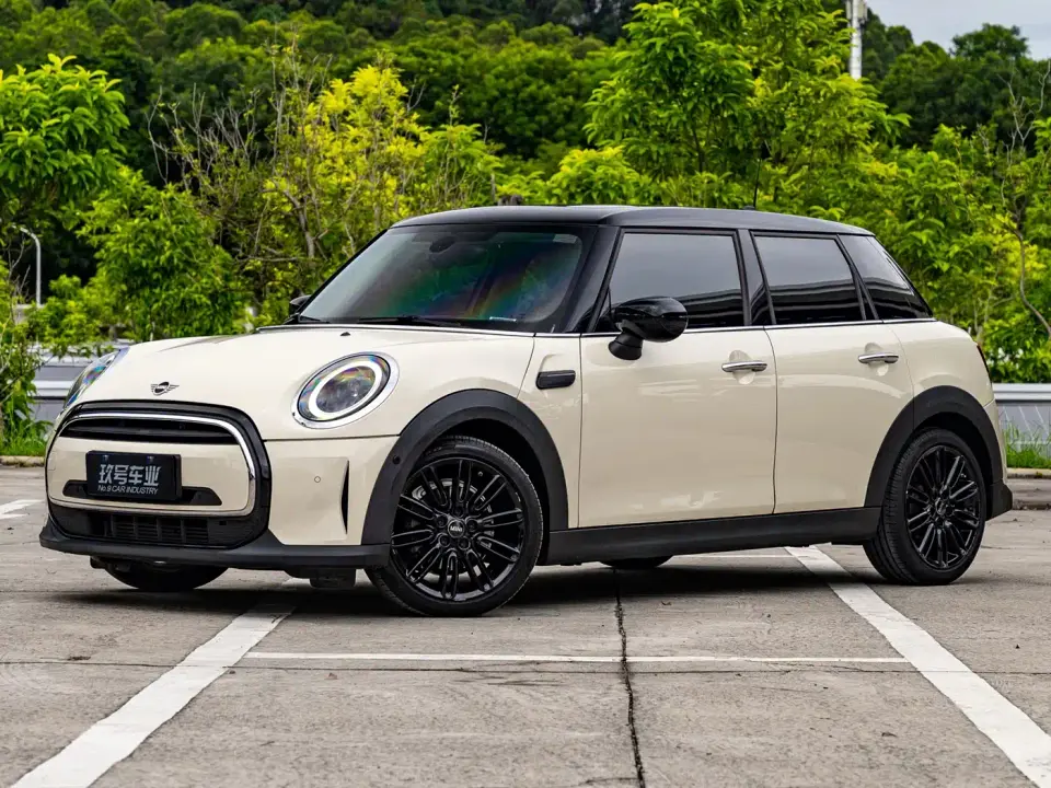 Mini MINI Facelift 1.5T COOPER Classic 5-Door 2021
