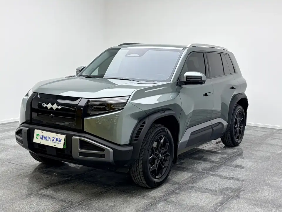 Fangchengbao Titanium 3 Model 620KM Rear-Wheel Drive Flash Charging Version 2026