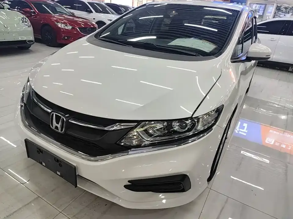 Honda Jade 1.8L Automatic Classic Edition 2019