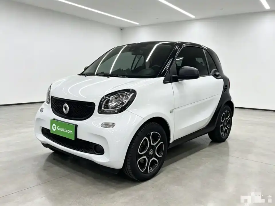 Smart fortwo 0.9T 66kW Hardtop Wind Edition China VI 2019