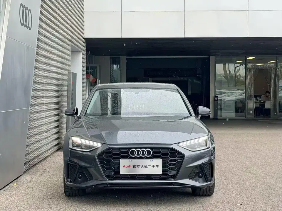 Audi A4L 40 TFSI Luxury Sport 2023