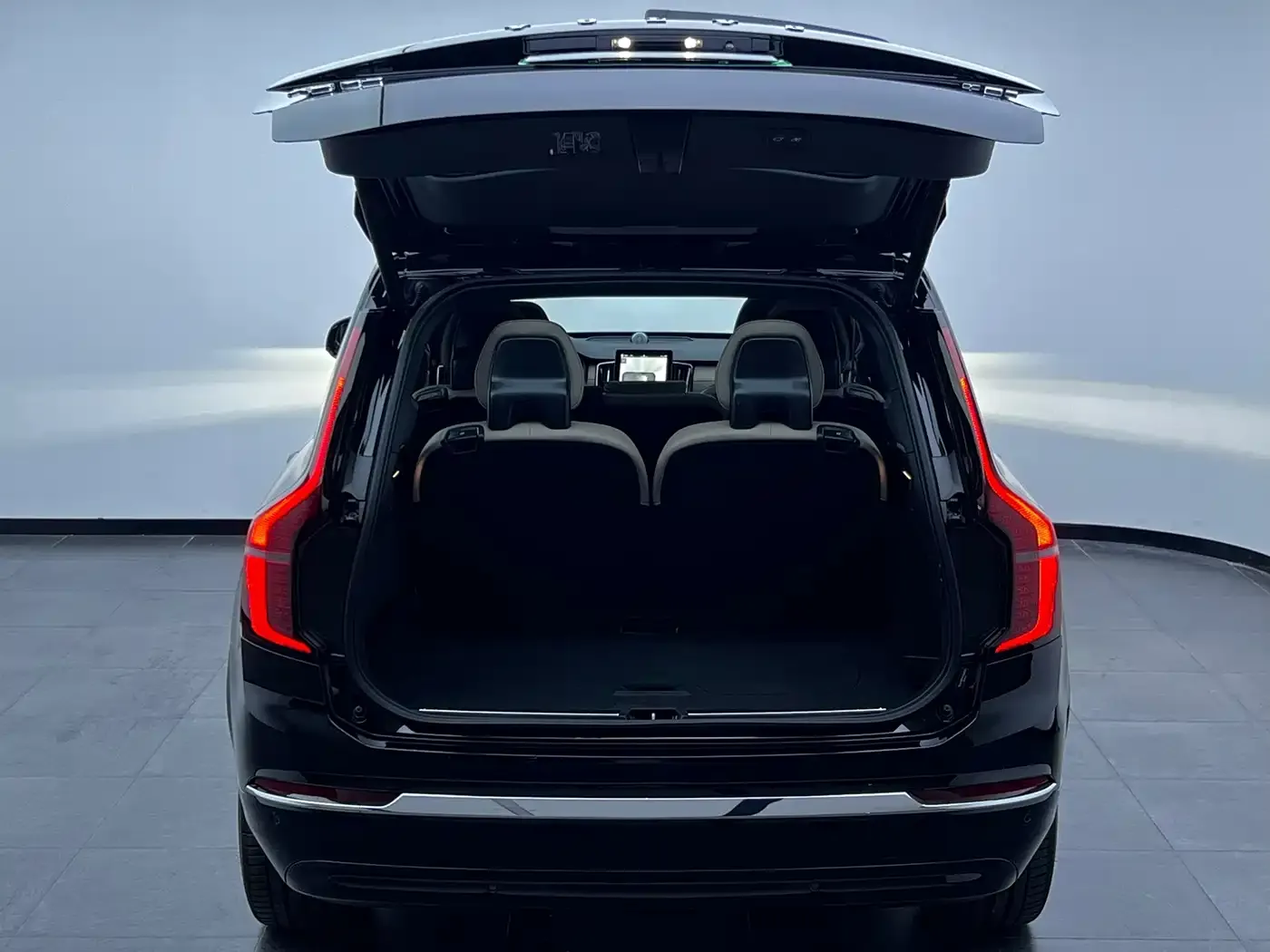 Volvo XC90 Plug-in Hybrid Facelift T8 Smart Premium Luxury 7-seater 2025 — фото 9
