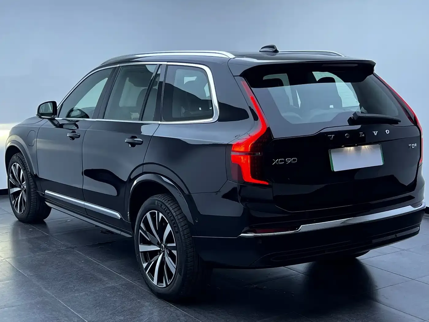 Volvo XC90 Plug-in Hybrid Facelift T8 Smart Premium Luxury 7-seater 2025 — фото 5