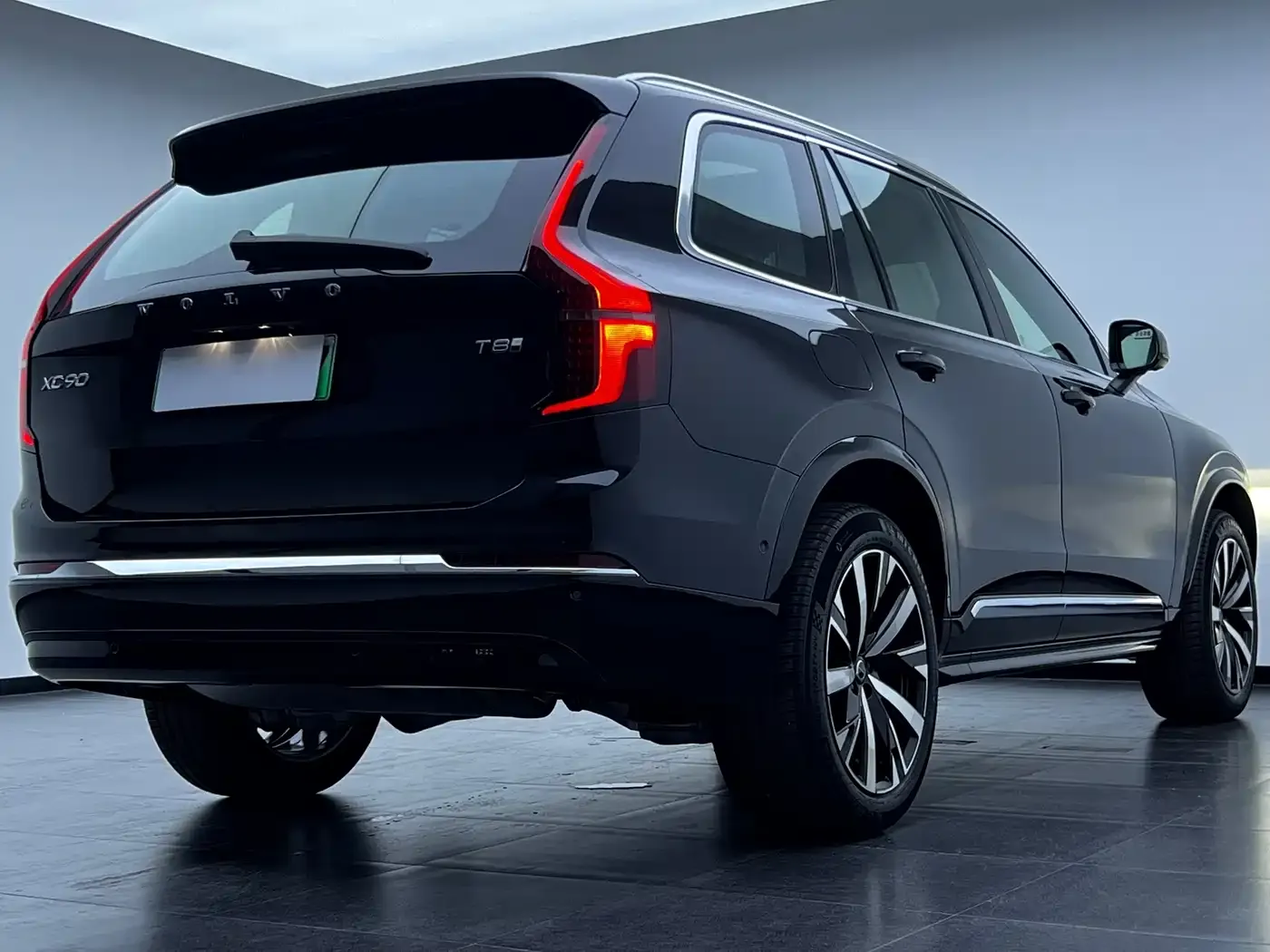 Volvo XC90 Plug-in Hybrid Facelift T8 Smart Premium Luxury 7-seater 2025 — фото 10