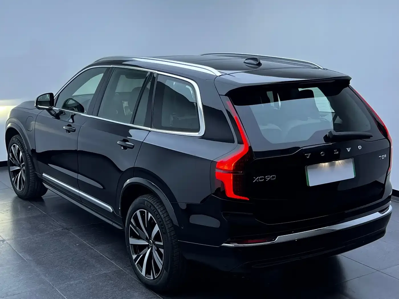 Volvo XC90 Plug-in Hybrid Facelift T8 Smart Premium Luxury 7-seater 2025 — фото 6