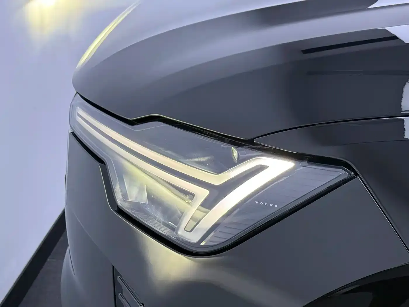 Volvo XC90 Plug-in Hybrid Facelift T8 Smart Premium Luxury 7-seater 2025 — фото 34