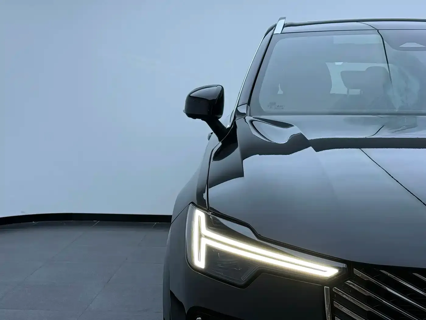 Volvo XC90 Plug-in Hybrid Facelift T8 Smart Premium Luxury 7-seater 2025 — фото 13