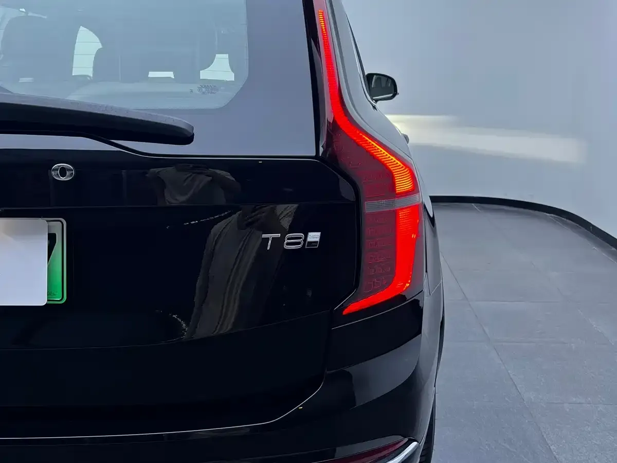 Volvo XC90 Plug-in Hybrid Facelift T8 Smart Premium Luxury 7-seater 2025 — фото 39