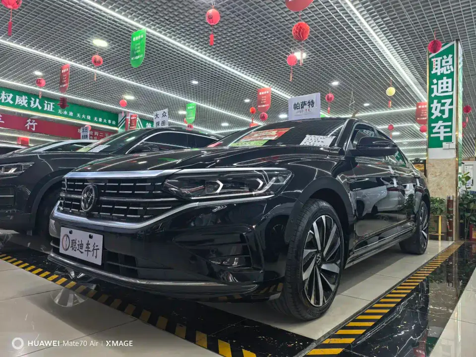 Volkswagen Passat Facelift 330TSI Premium Edition 2023
