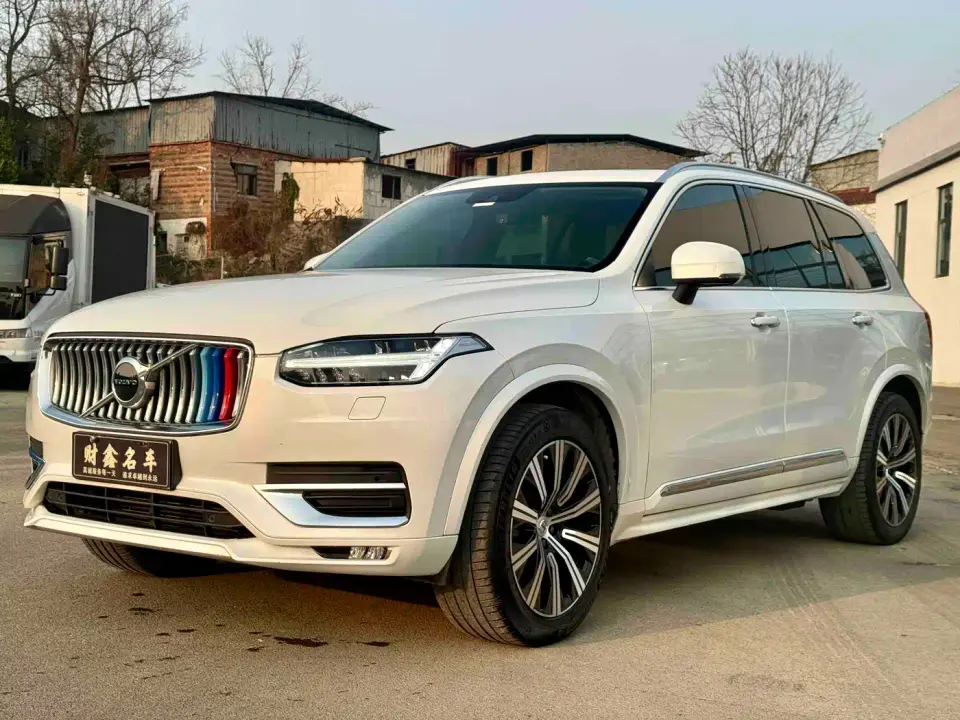 Volvo XC90 Facelift T6 Momentum Luxury 7-Seater 2020