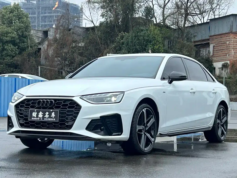 Audi A4L 40 TFSI Luxury Dynamic 2025
