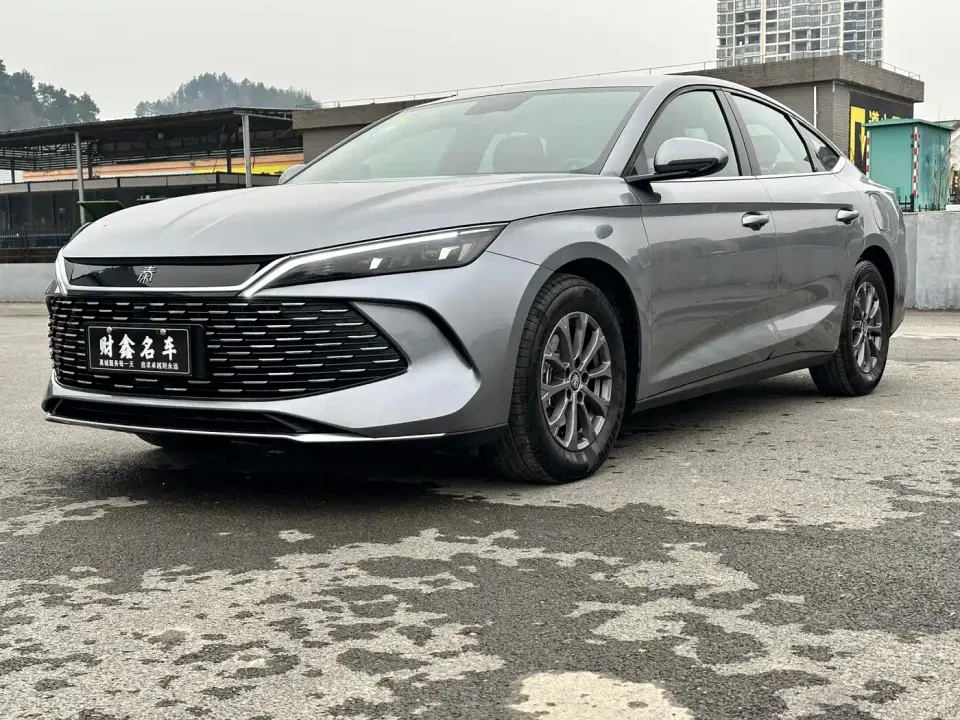BYD Qin L DM-i 80KM Leading Edition 2024