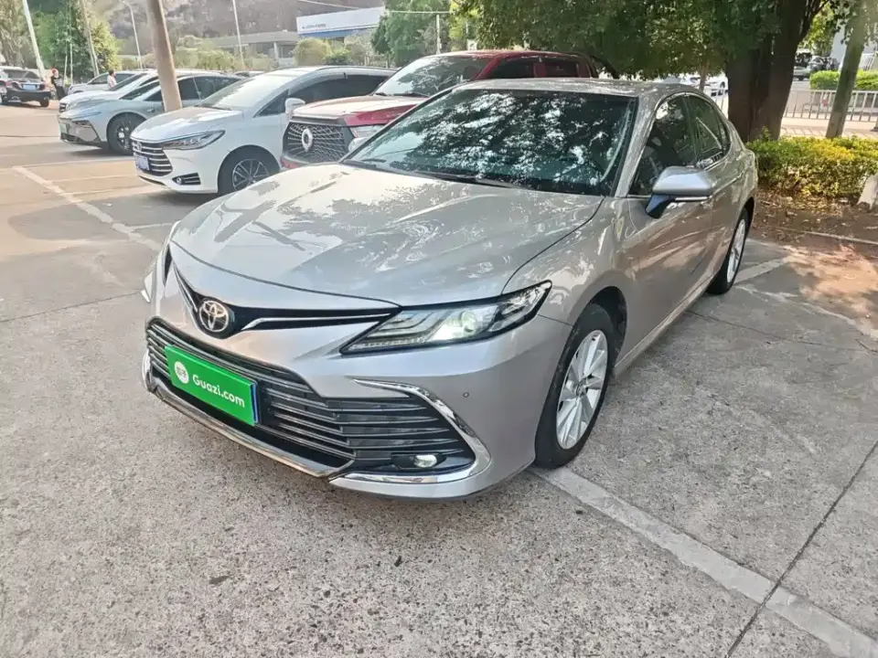 Toyota Camry 2.0G Luxury Edition 2022