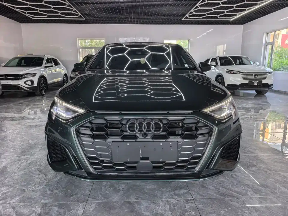 Audi A3 Facelift Sportback 35 TFSI Fashion Sport 2024