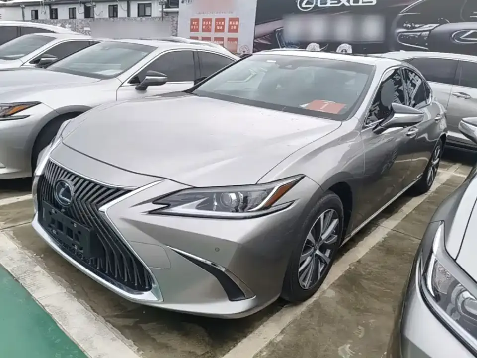 Lexus ES Model 300h Excellence Edition 2021