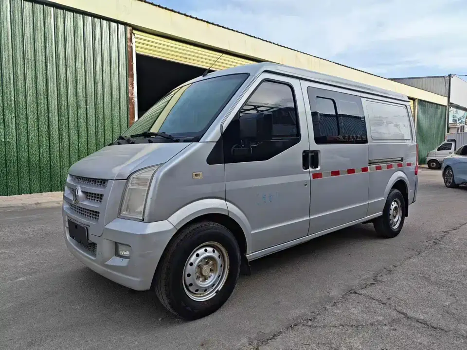 Dongfeng Xiaokang DFSK C35 1.5L Basic Type II Hatchback China VI DK15 2021