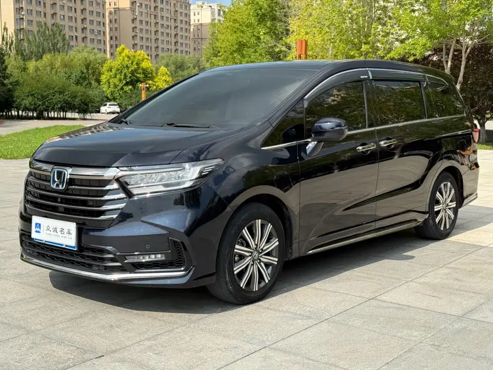 Honda Odyssey 2.0L e:HEV Sharp·Comfort Edition 2025