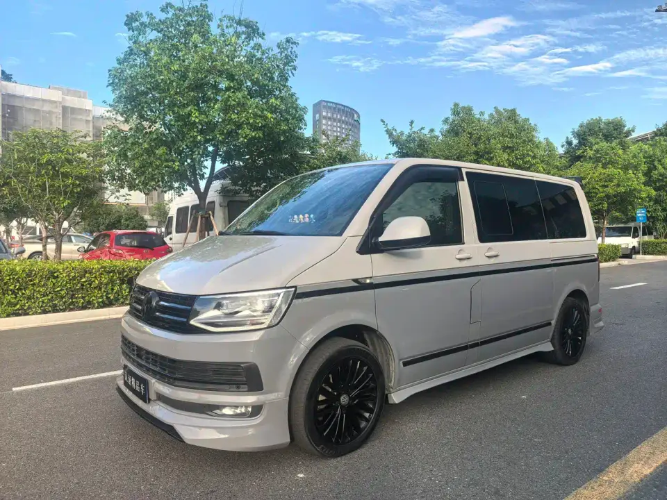 Volkswagen Multivan 2.0TSI 4WD Premium 7-seater 2019