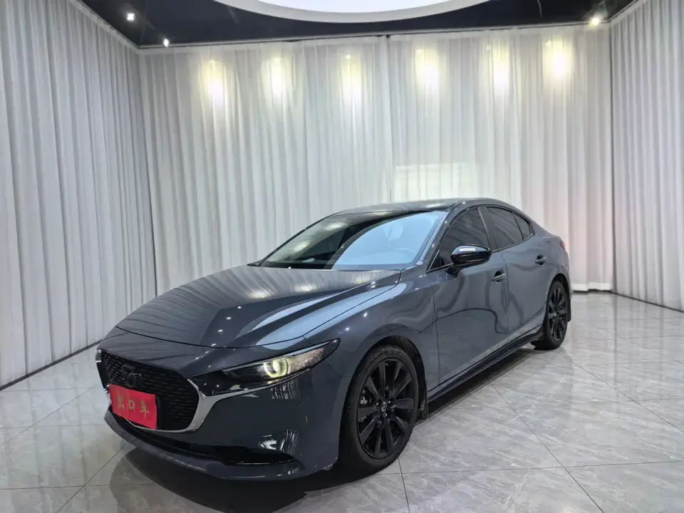 Mazda Mazda3 Axela 2.0L Automatic Premium Black Edition 2022