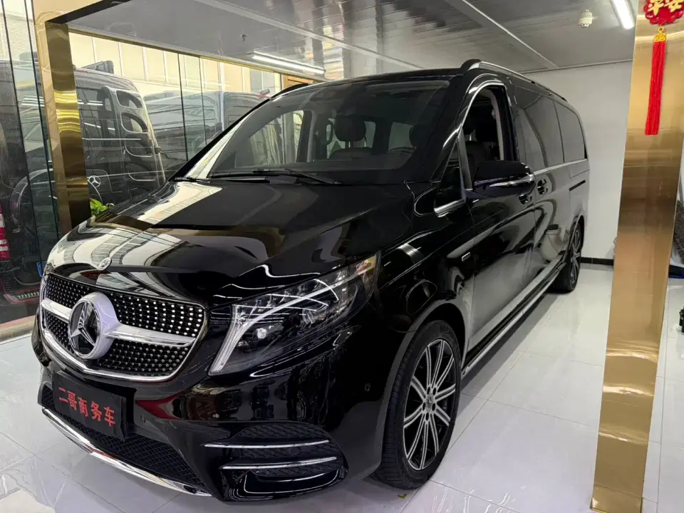 Mercedes-Benz V-Class V 260 L Long Wheelbase Luxury Edition 2025