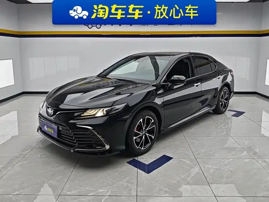 Toyota Camry 2.0G Luxury Edition 2023