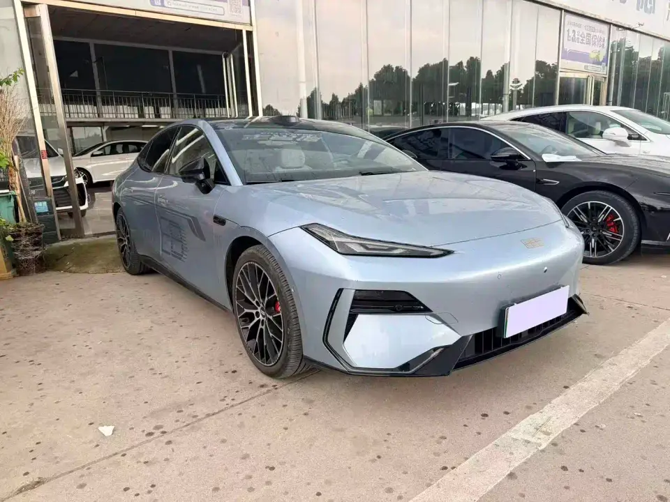 Geely Galaxy Galaxy E8 620km AWD Starship LiDAR Smart Drive Edition 2025