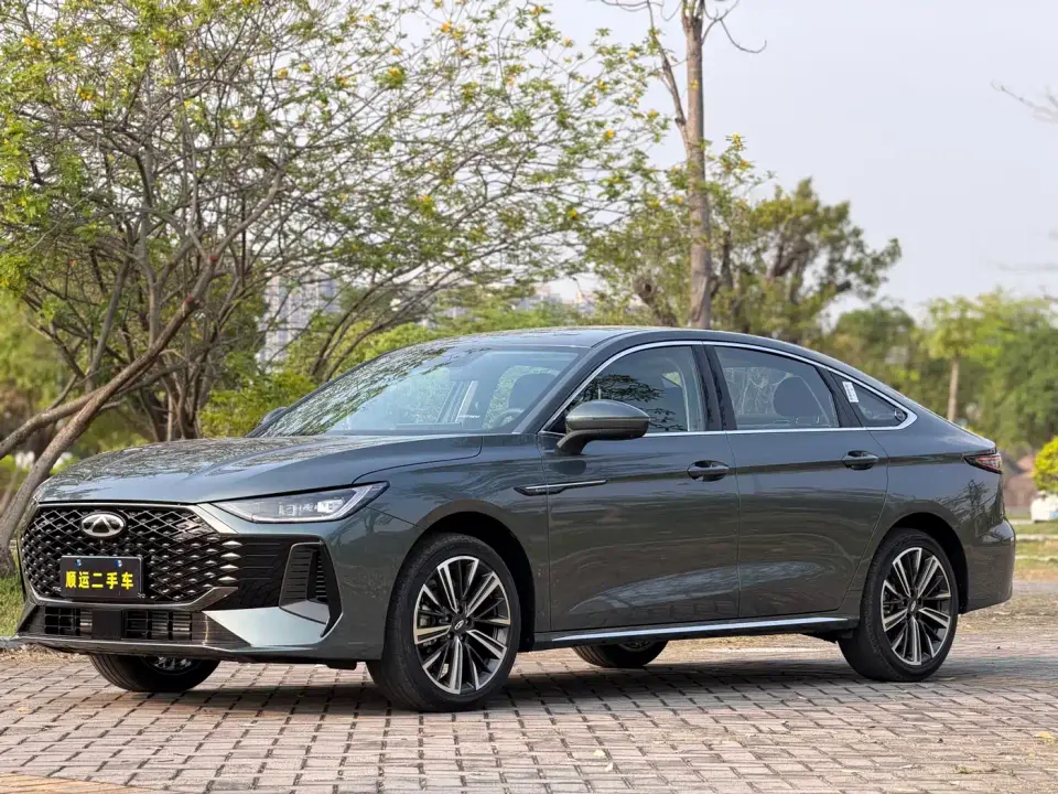 Chery Arrizo 8 PRO Pro 1.6T Luxury 2025