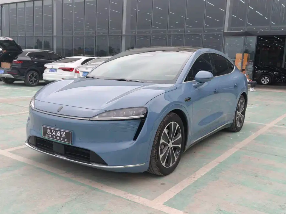 Zhijie Luxeed R7 Extended Range 251km Pro 2025