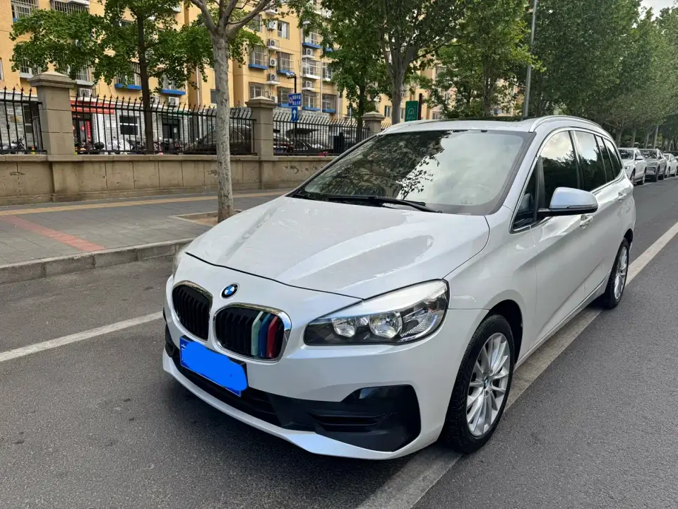 BMW 2 Series Gran Tourer 220i Luxury Line 2019