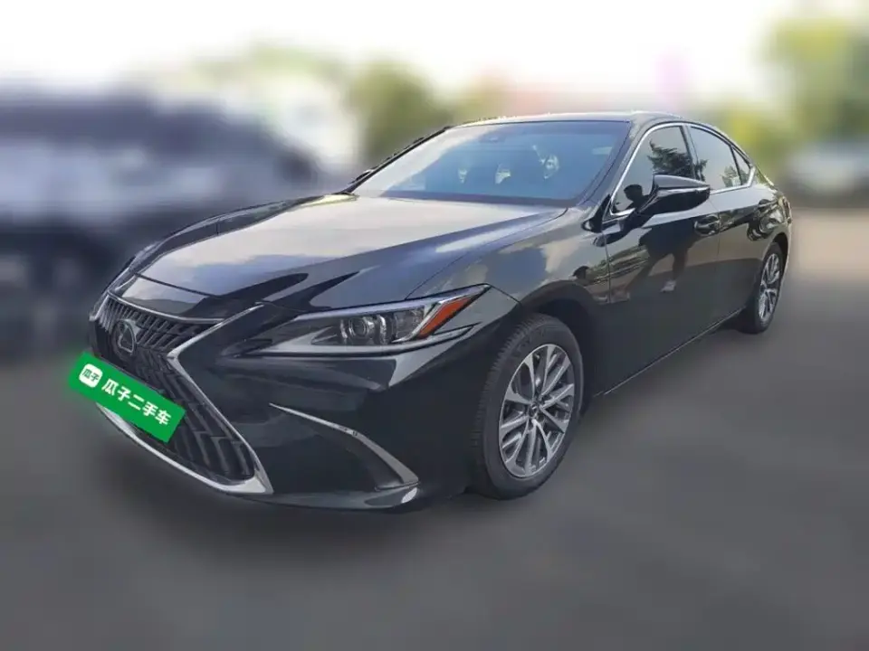 Lexus ES 200 Excellence Edition 2024