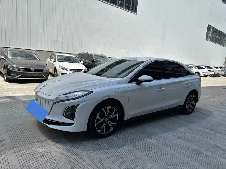 Hongqi E-QM5 Model 450km Travel Edition 2024