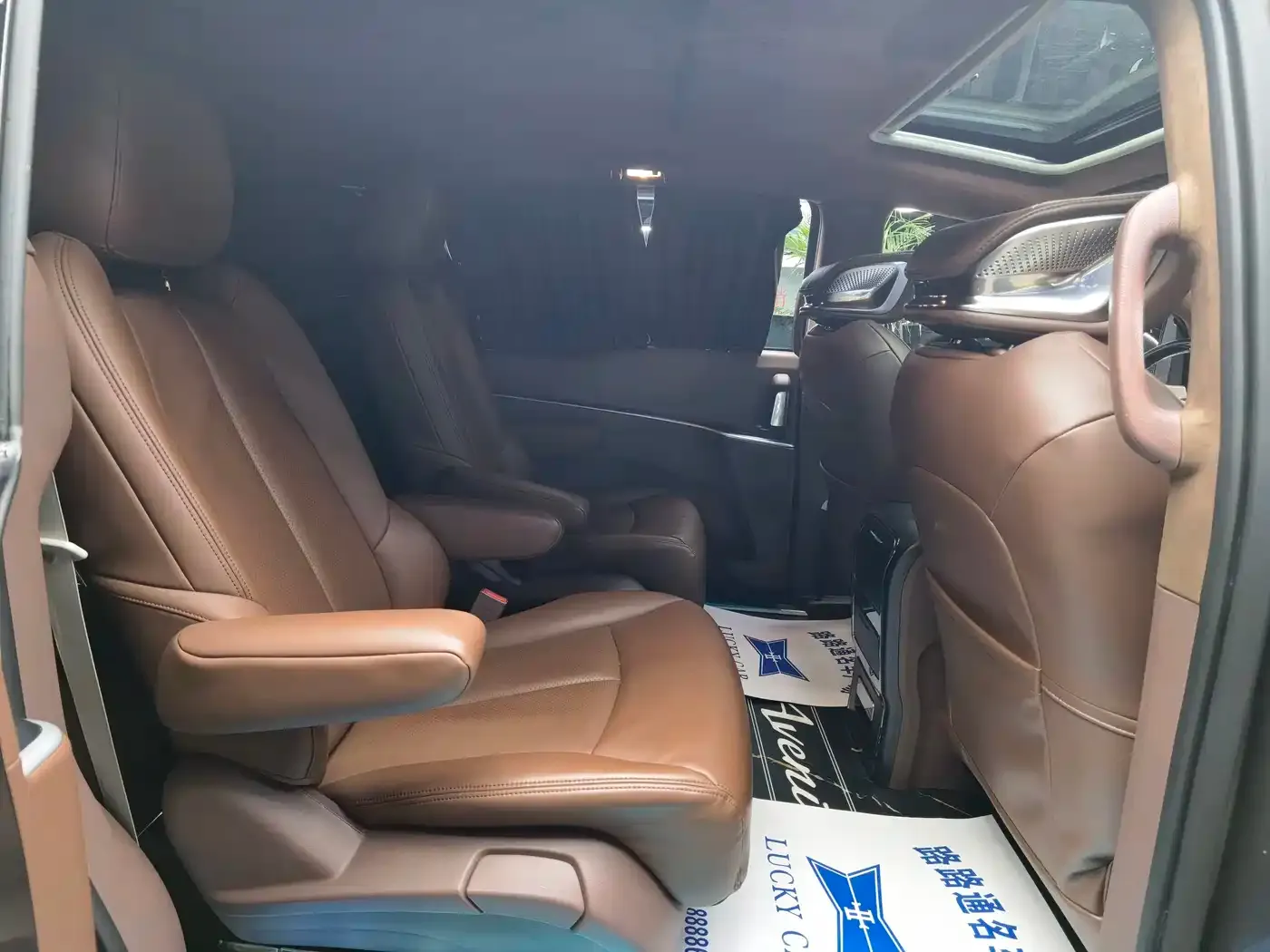 Buick GL8 Land Business Class 652T Luxury 2023 — фото 9