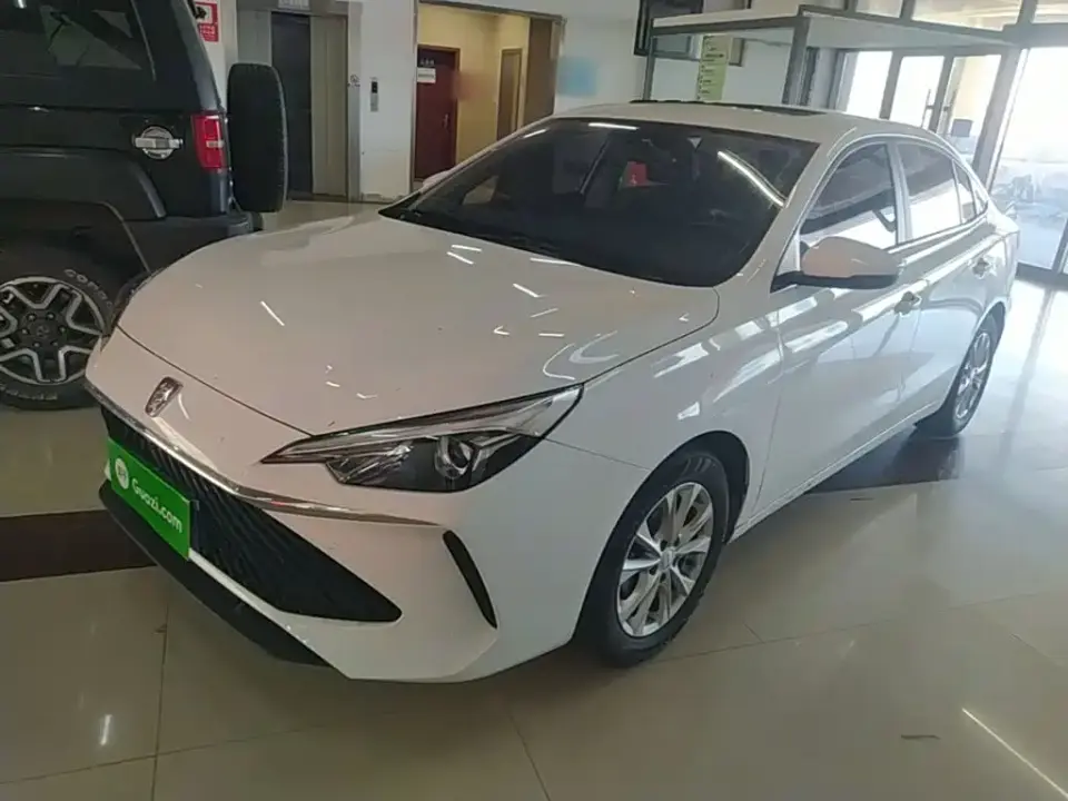 Roewe i5 1.5L CVT Luxury Edition 2025