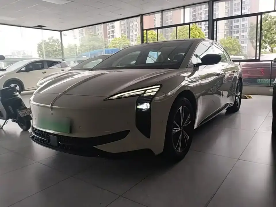 Hongqi EH7 690 Smart Selection Edition 2026