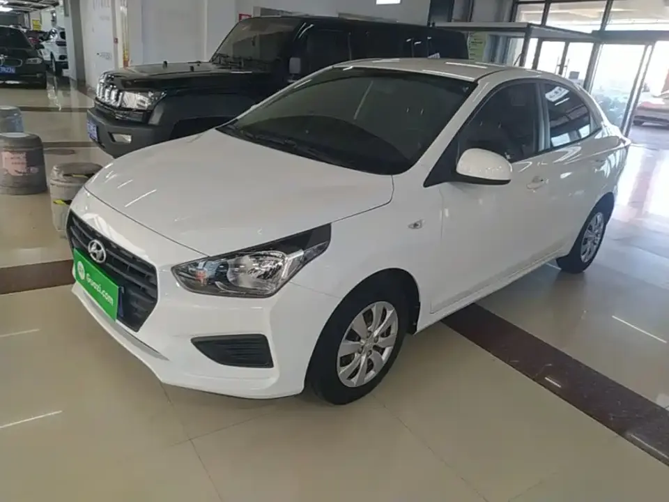 Hyundai Verna 1.4L Manual Renewal Edition China VI 2019