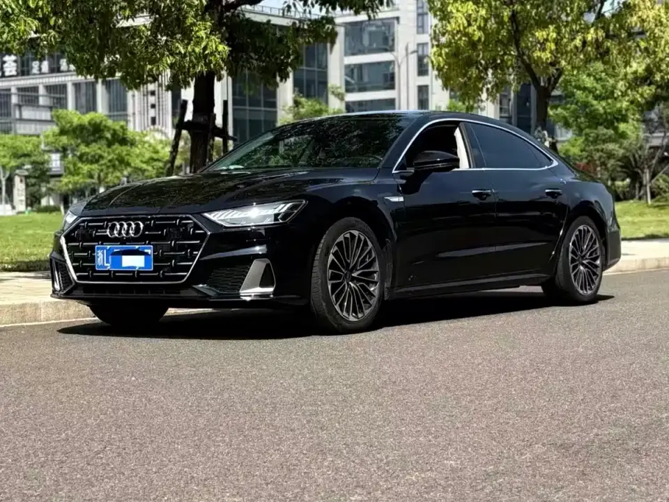 Audi A7L 45 TFSI Luxury 2024