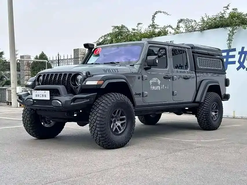 Jeep Gladiator 3.6L Pioneer Edition 2025