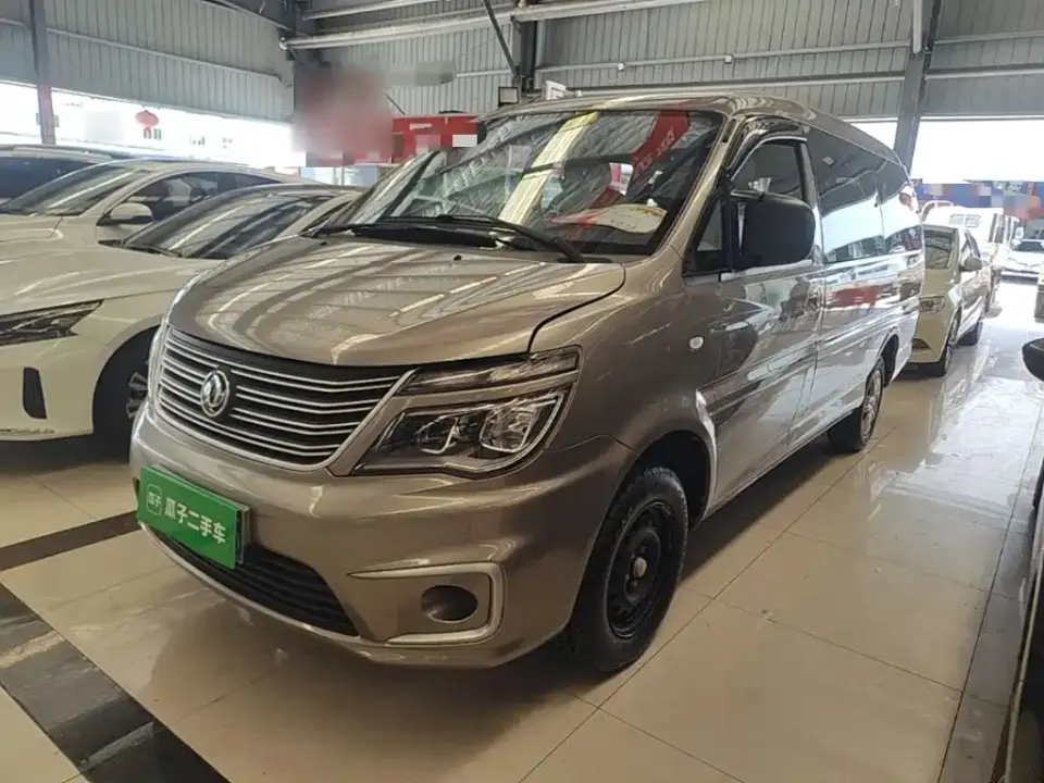 Dongfeng Fengxing Lingzhi M5L 1.6L Base Model 7-Seater 2021