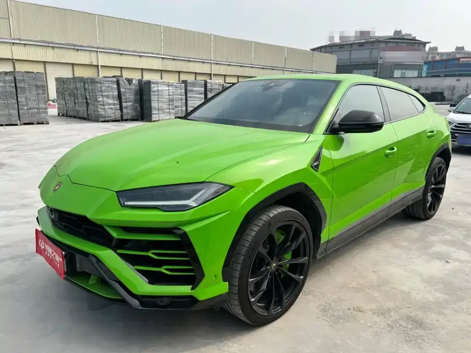 Lamborghini Urus 4.0T V8 2021