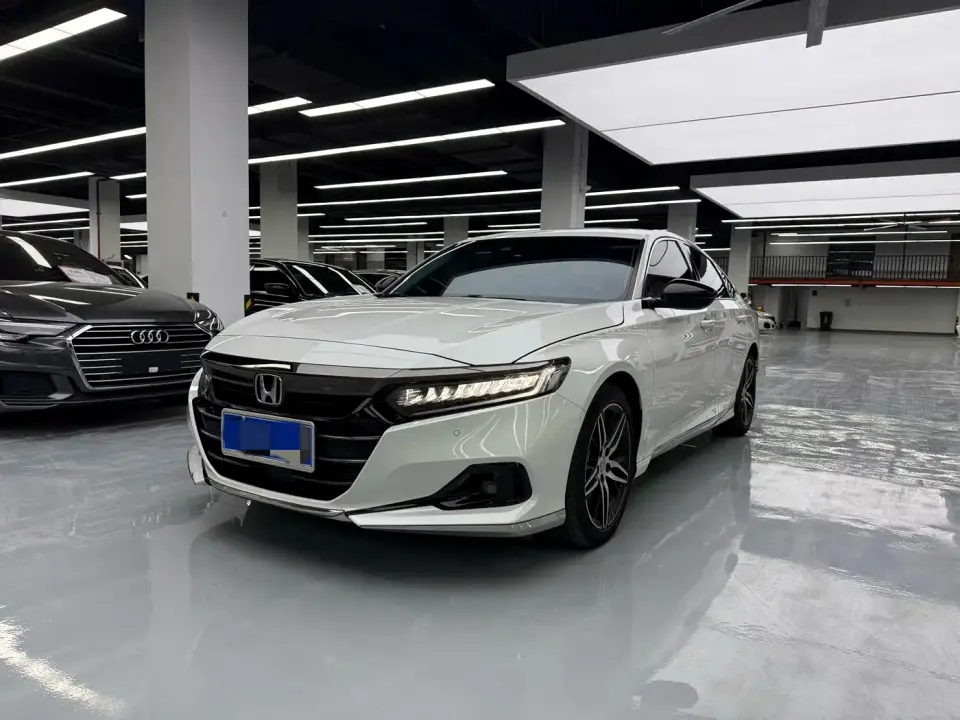 Honda Accord 260TURBO Phantom Night Premium 2022