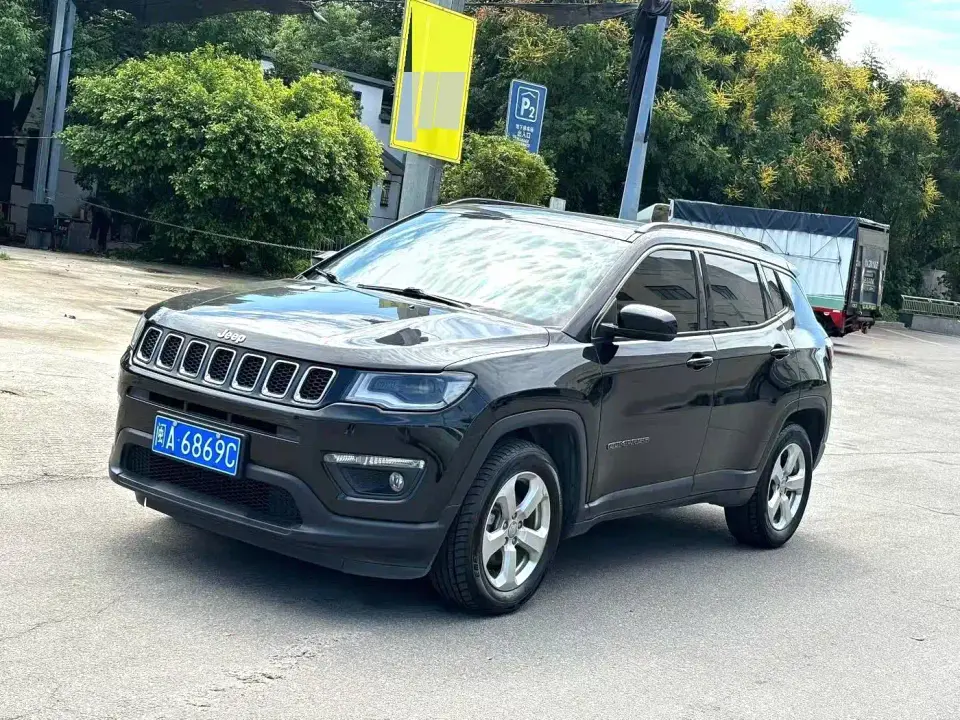 Jeep Compass 220T Automatic Family Edition 2020
