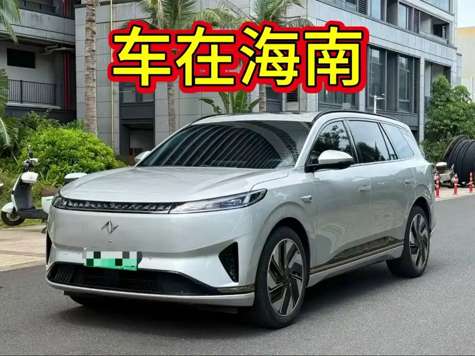 Dongfeng Yipai eπ008 636Max Pure Electric 6-Seater 2025
