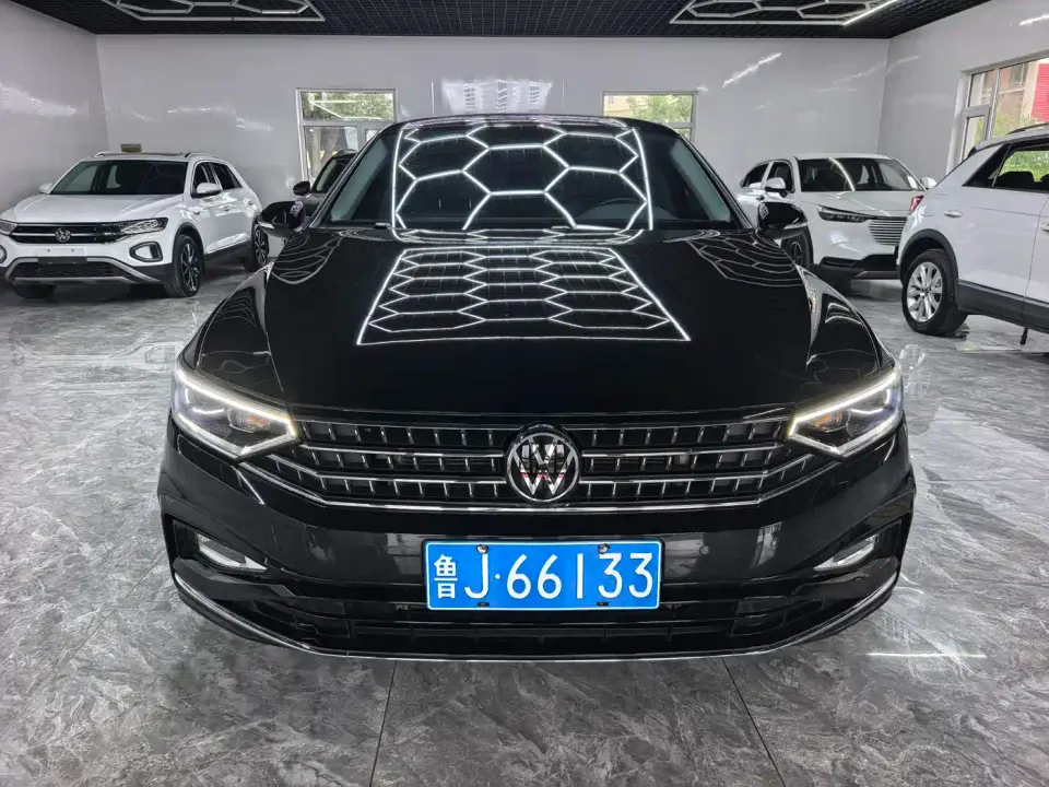 Volkswagen Magotan Model 2 Million Units Commemorative Edition 280TSI DSG Leading Version 2024