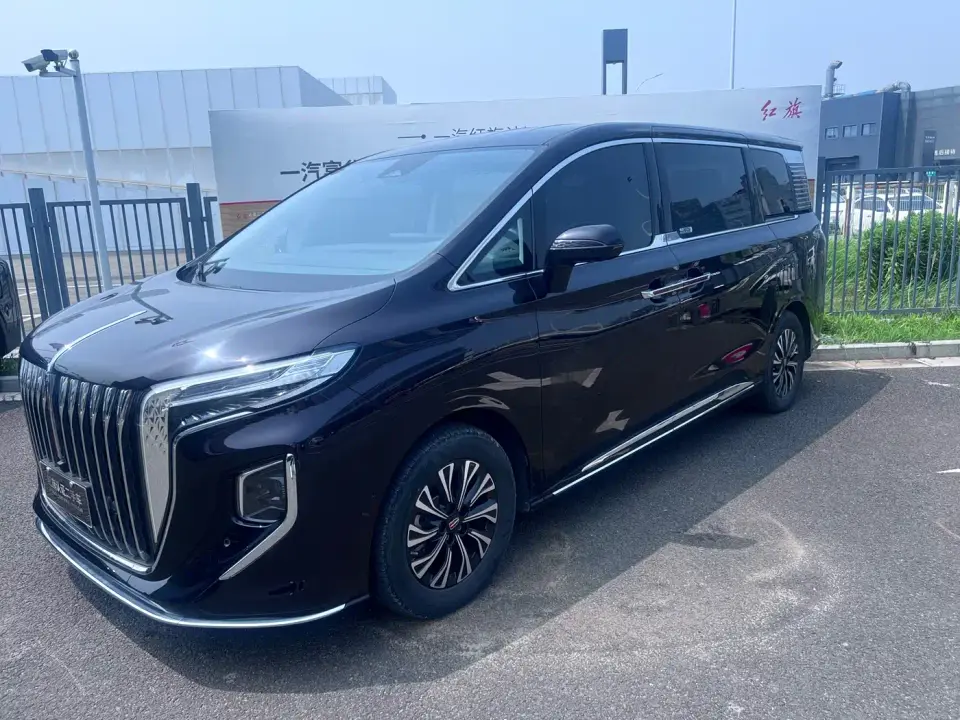 Hongqi HQ9 PHEV Model 2.0T AWD Luxury Edition 2024