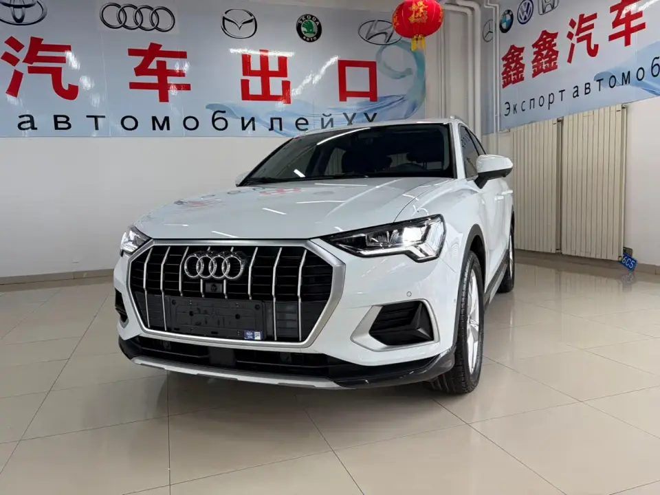 Audi Q3 35 TFSI Fashion Elegance (1.4T) 2023