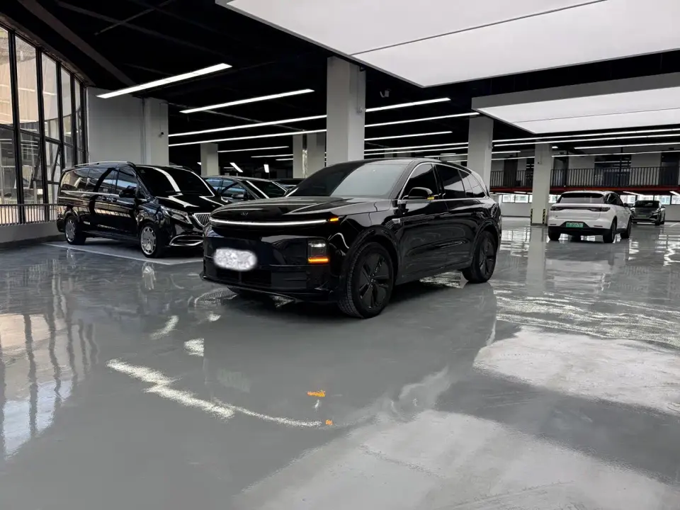 Li Auto L6 Pro 2025