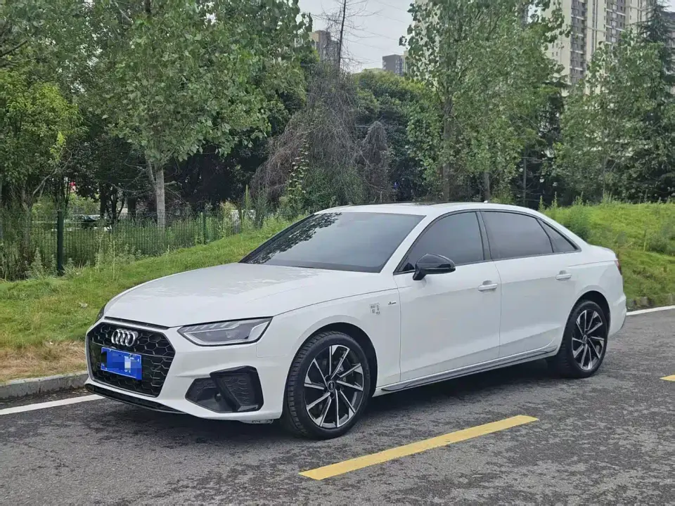 Audi A4L 40 TFSI Luxury Sport 2023