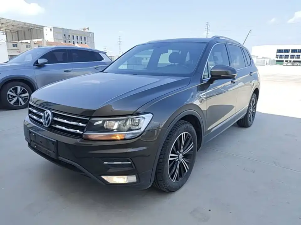 Volkswagen Tiguan L Facelift 330TSI Auto 2WD Panorama Comfort China VI 2020