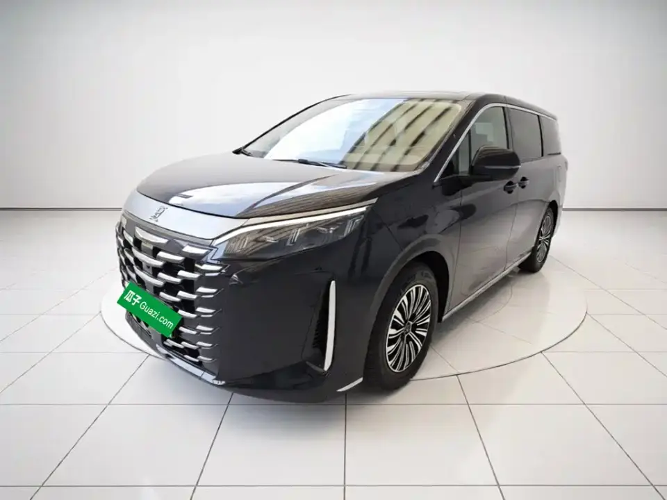 BYD Xia DM-i 1.5T 180km Excellence 2025